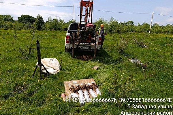 Геология труднодоступных местах малогабаритной буровой установкой УКБ 12-25 в Иваново